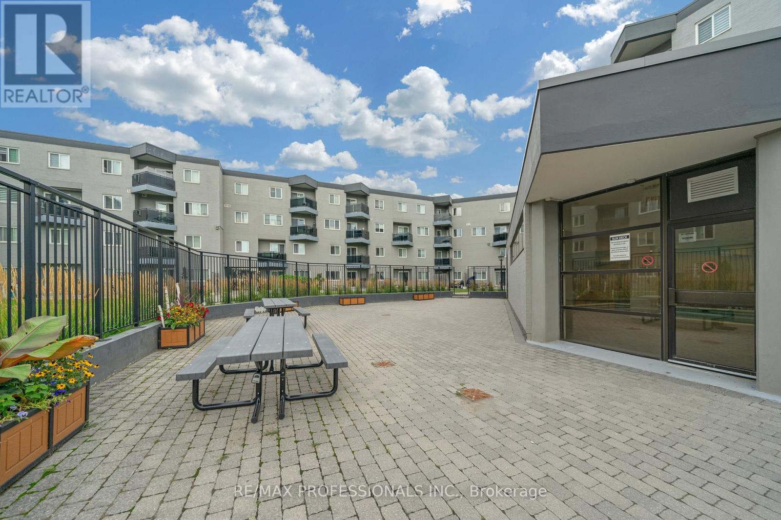 116 - 2001 Bonnymede Drive, Mississauga, Ontario  L5J 4H8 - Photo 14 - W13722708