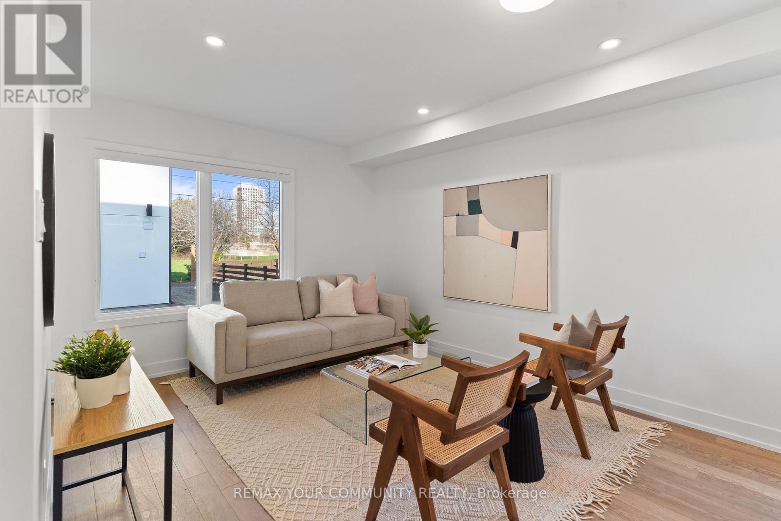 1 - 15 Acorn Avenue, Toronto, Ontario  M9B 3P7 - Photo 6 - W13722718