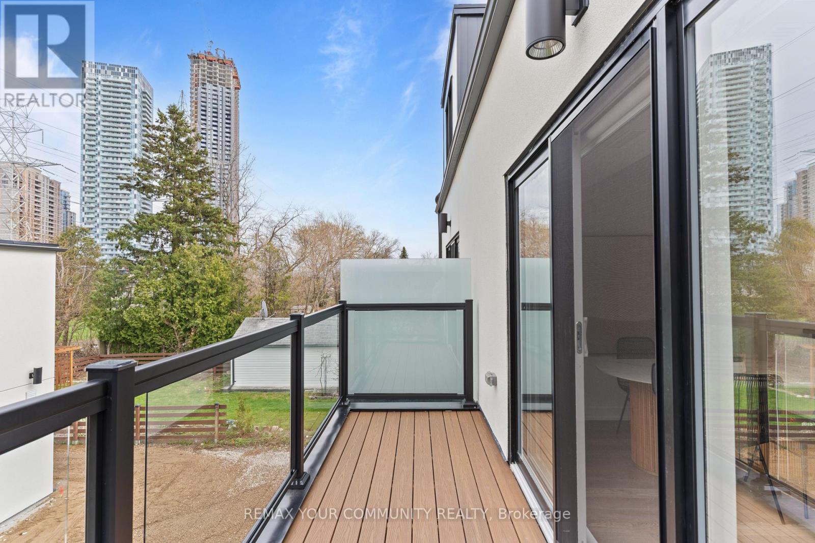 3 - 15 Acorn Avenue, Toronto, Ontario  M9B 3P7 - Photo 24 - W13722724