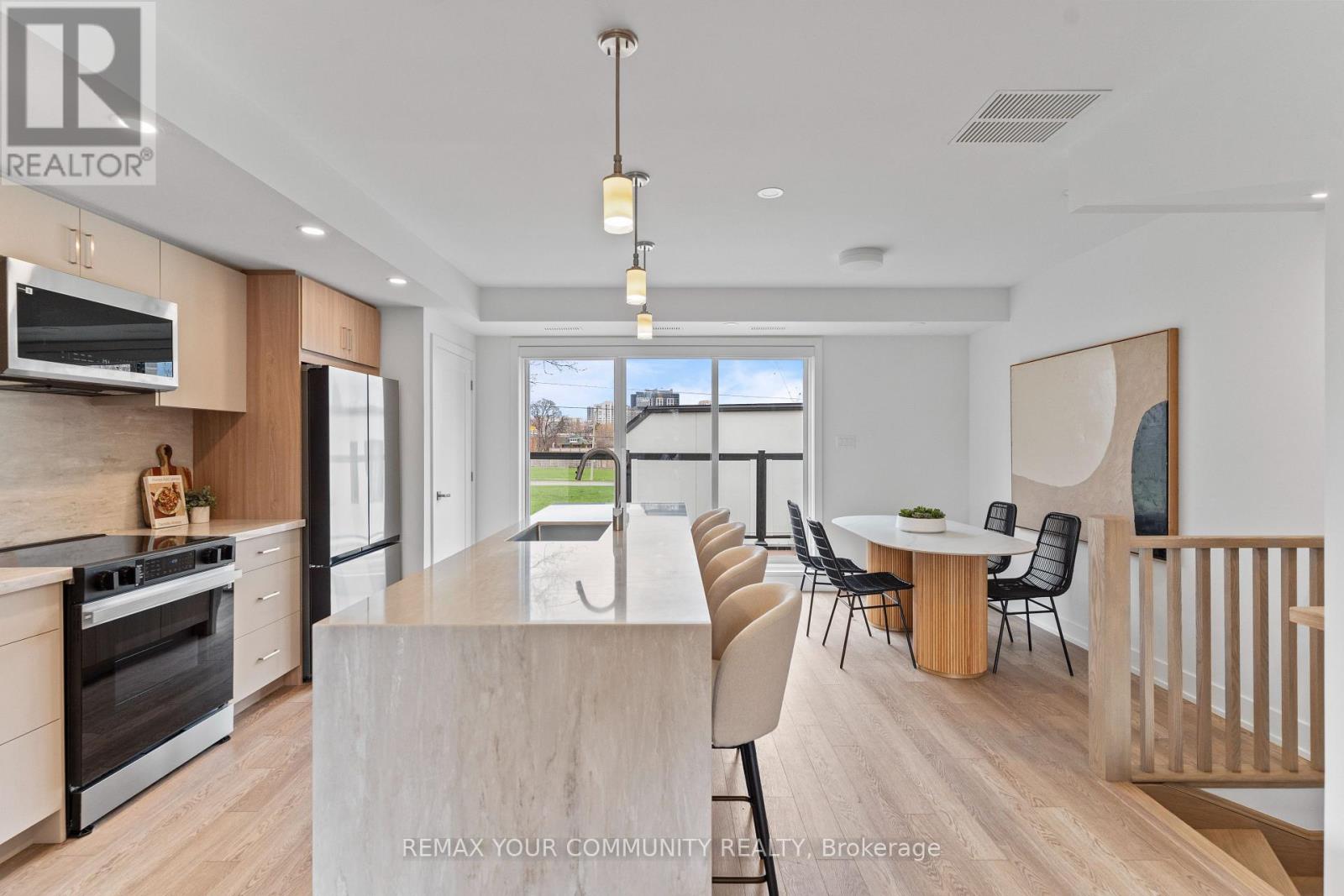 3 - 15 Acorn Avenue, Toronto, Ontario  M9B 3P7 - Photo 3 - W13722724