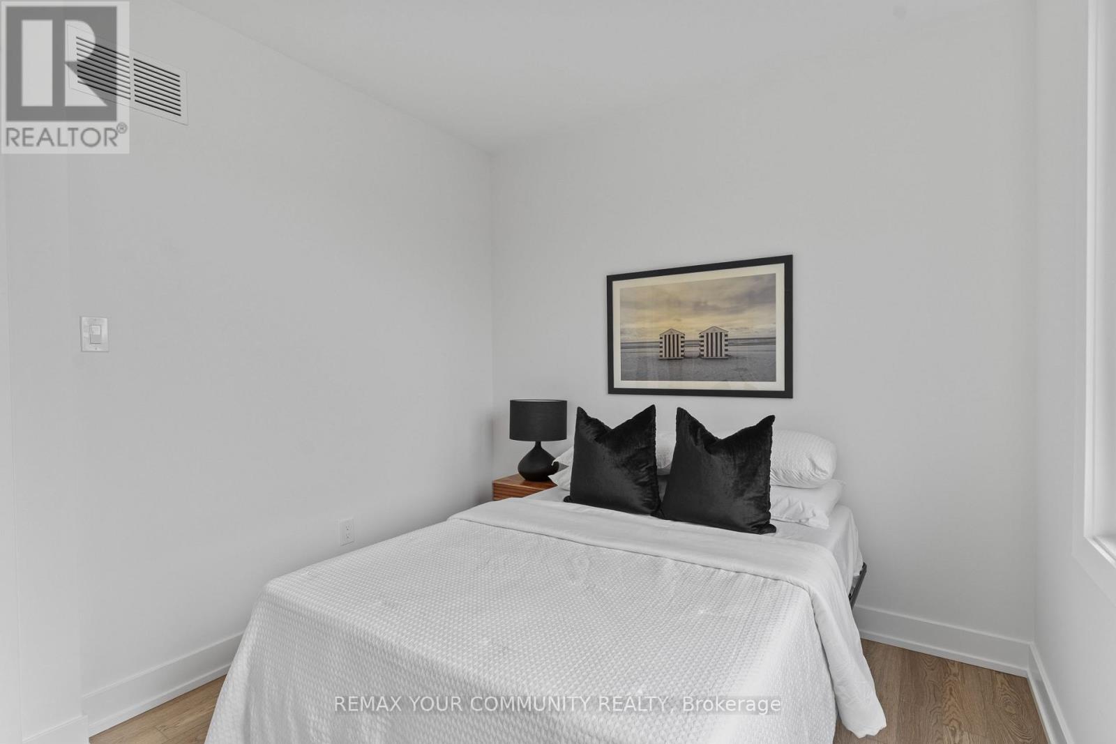 3 - 15 Acorn Avenue, Toronto, Ontario  M9B 3P7 - Photo 38 - W13722724