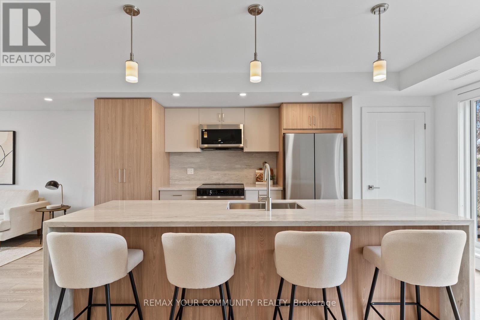 3 - 15 Acorn Avenue, Toronto, Ontario  M9B 3P7 - Photo 6 - W13722724