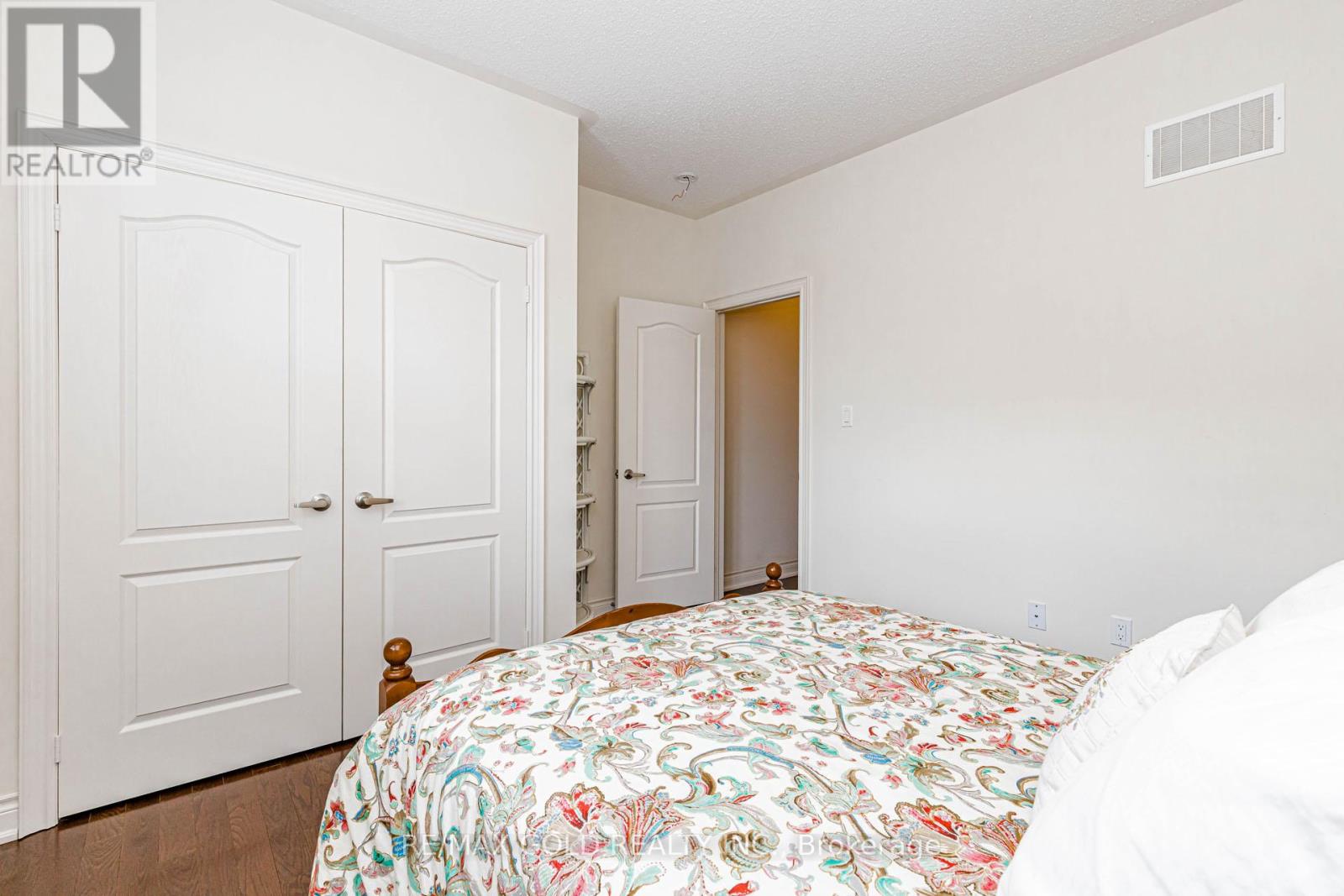10 Falkland Road, Brampton, Ontario  L6P 4C3 - Photo 29 - W13722726