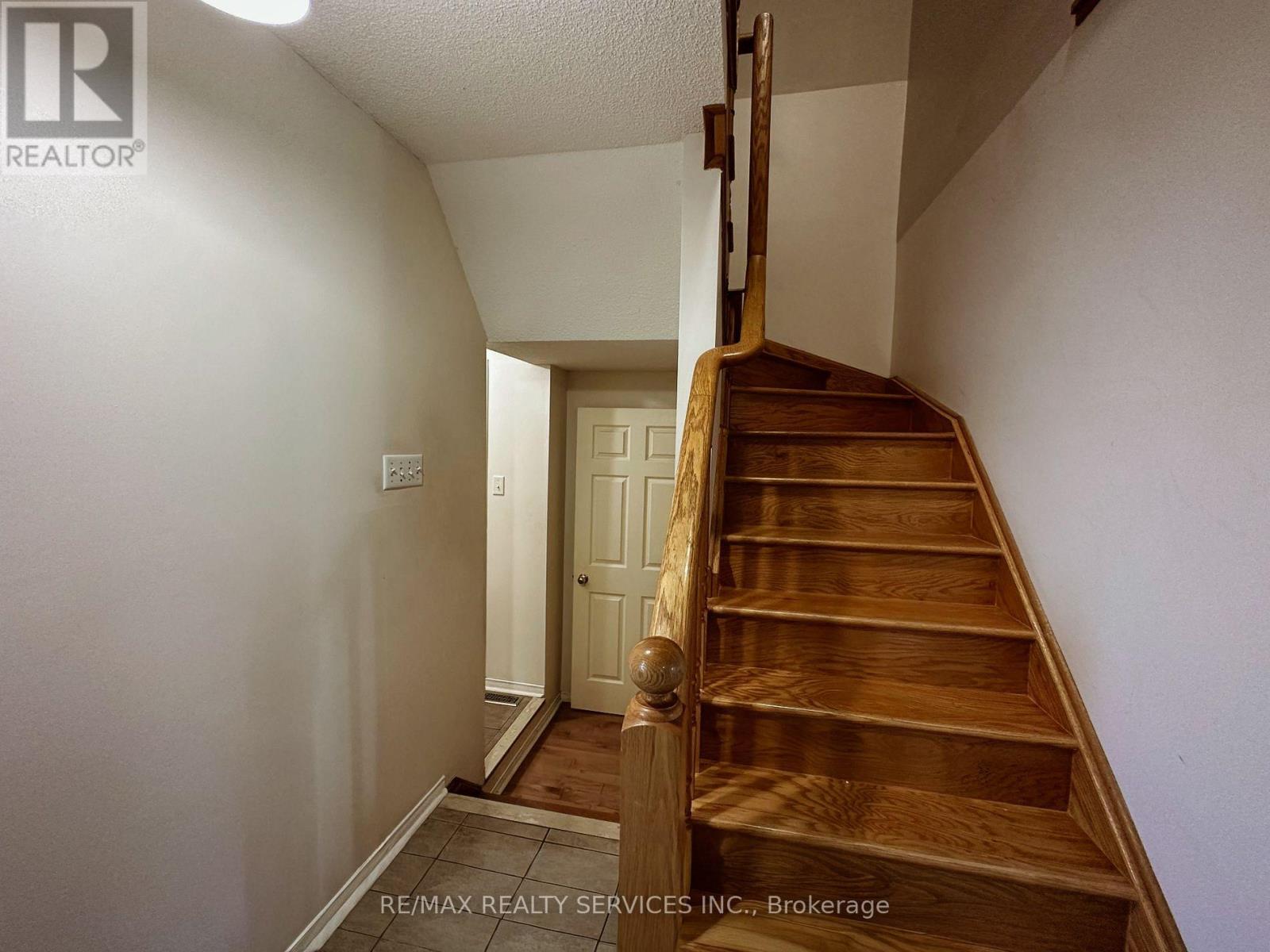 41 Sandyshores Drive, Brampton, Ontario  L6R 2H2 - Photo 7 - W13722738
