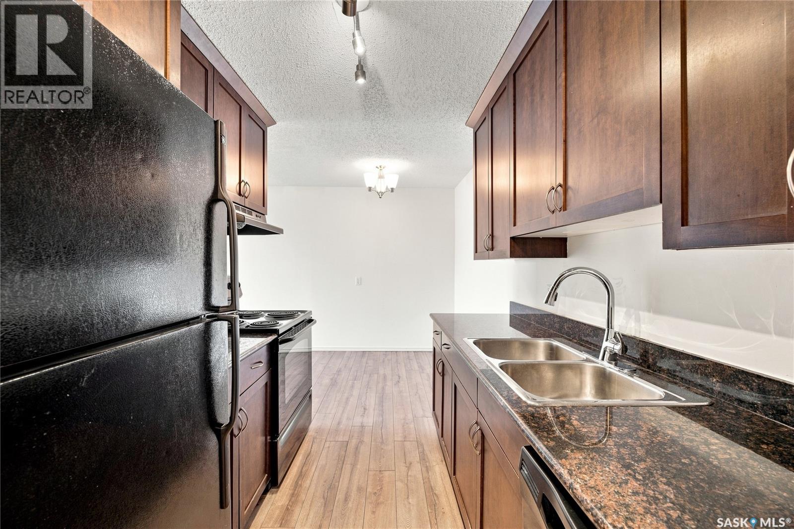 410 2233 St Henry Avenue, Saskatoon, Saskatchewan  S7M 5K9 - Photo 3 - SK046921