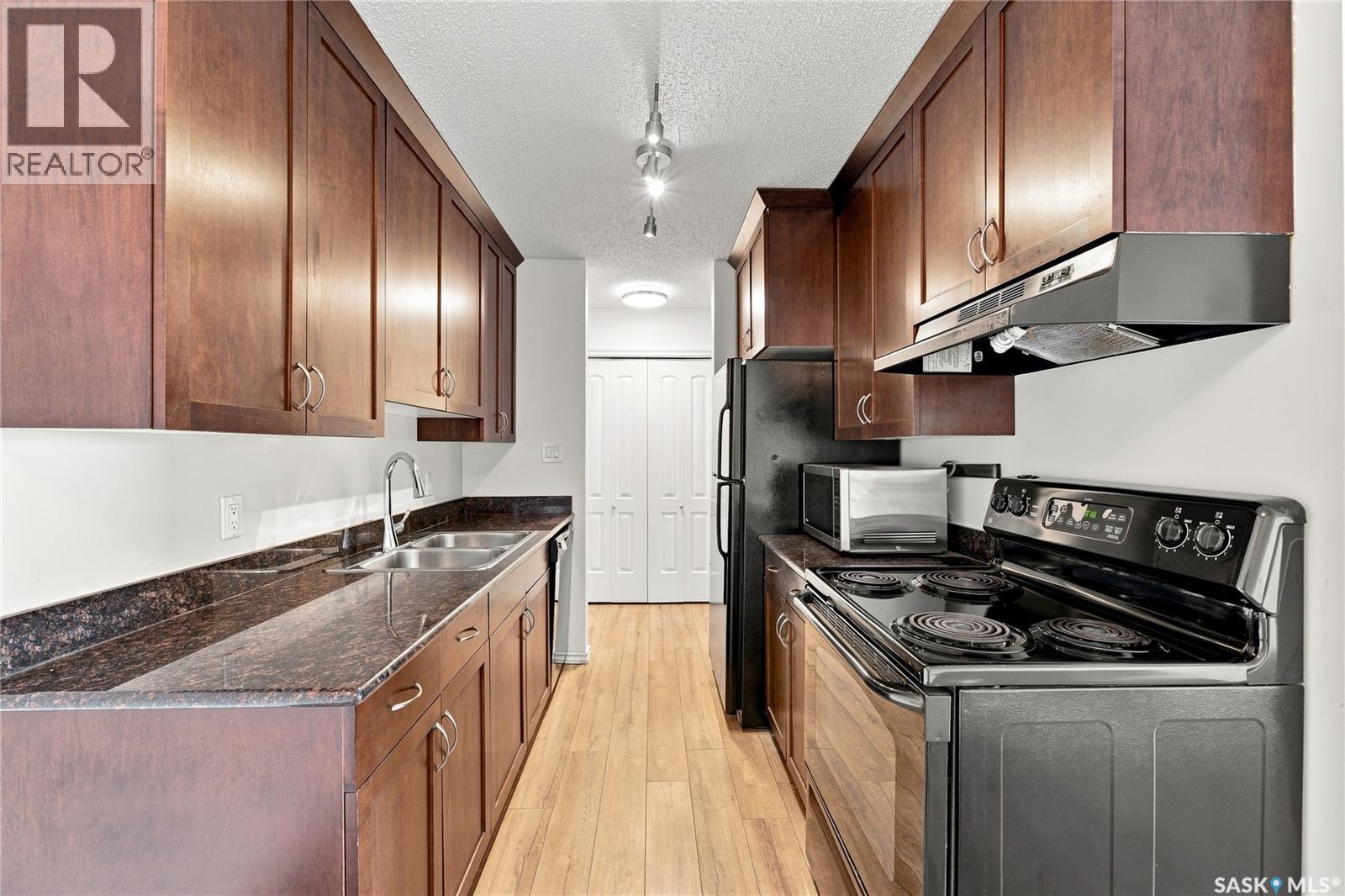410 2233 St Henry Avenue, Saskatoon, Saskatchewan  S7M 5K9 - Photo 4 - SK046921