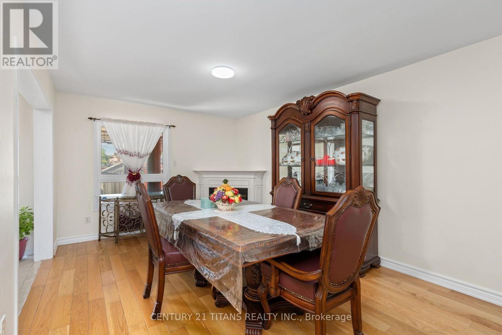 69 Rampart Crescent, Whitby, Ontario  L1P 1T7 - Photo 22 - E13703930