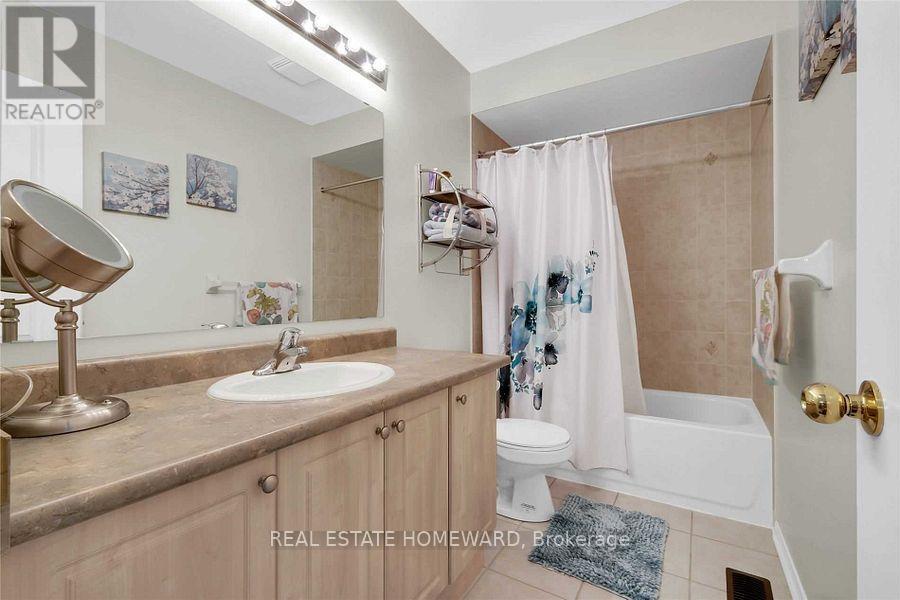 19 Bilbrough Street, Aurora, Ontario  L4G 7W3 - Photo 26 - N13722658