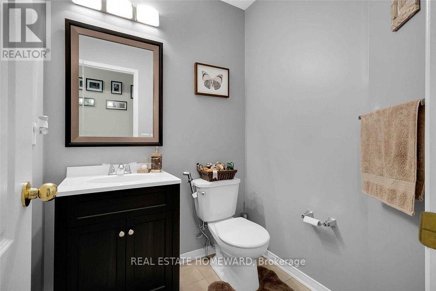 19 Bilbrough Street, Aurora, Ontario  L4G 7W3 - Photo 6 - N13722658