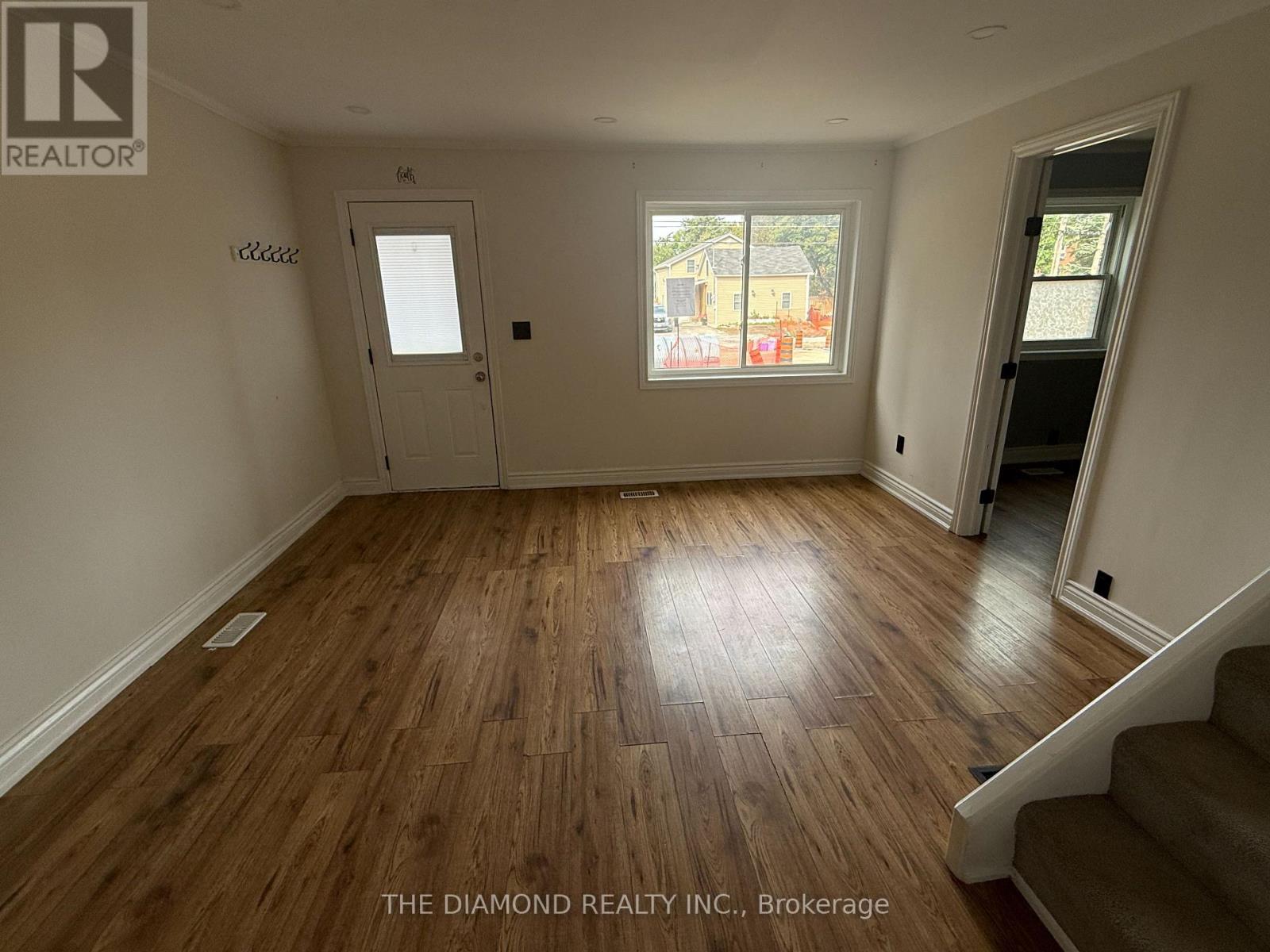 40 St Patrick Street, Kawartha Lakes, Ontario  K9V 1R2 - Photo 11 - X13722660