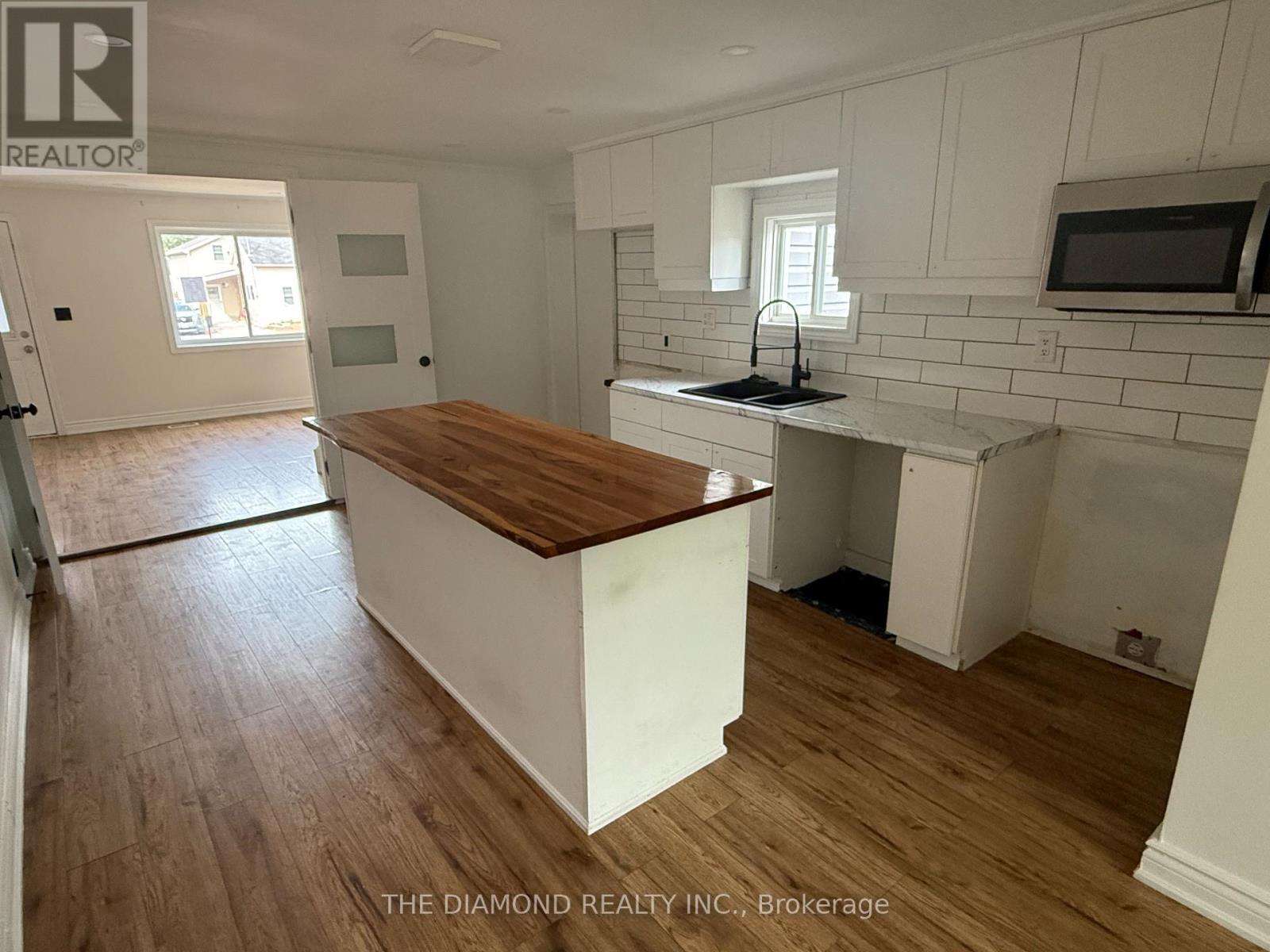 40 St Patrick Street, Kawartha Lakes, Ontario  K9V 1R2 - Photo 25 - X13722660