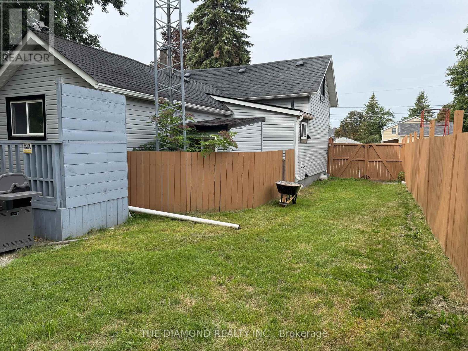 40 St Patrick Street, Kawartha Lakes, Ontario  K9V 1R2 - Photo 7 - X13722660