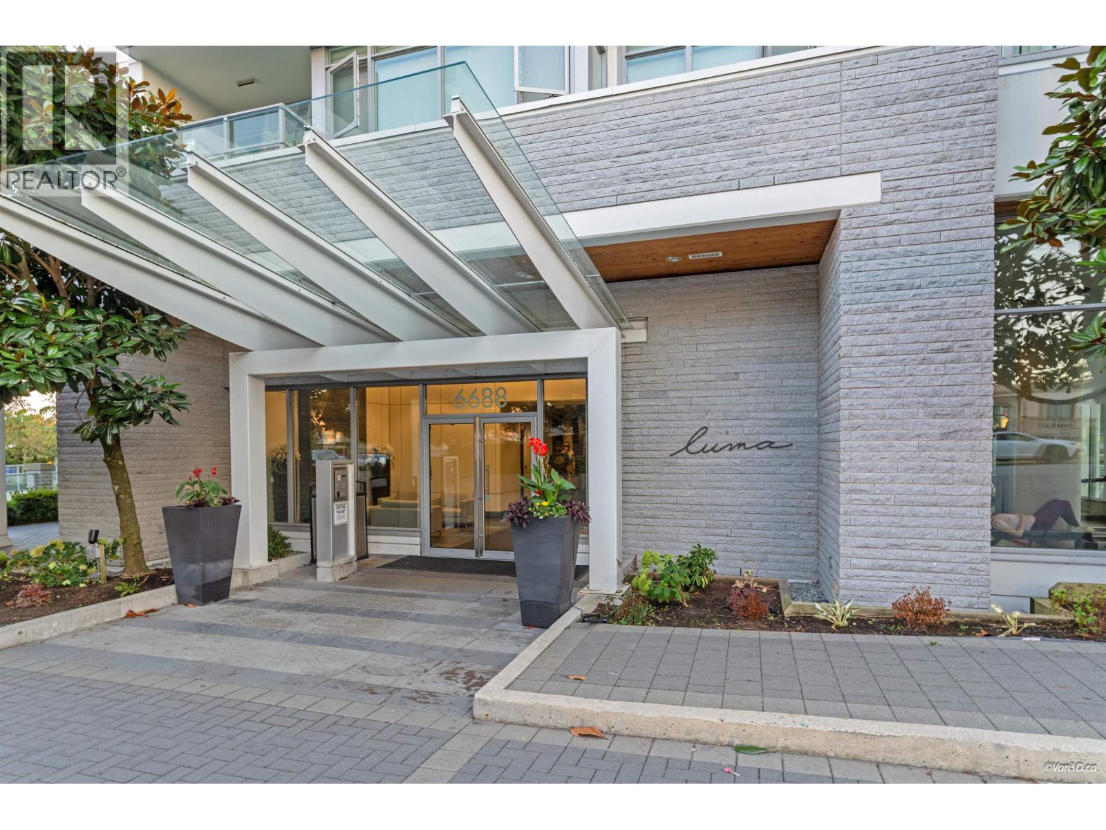 1903 6688 Arcola Street, Burnaby, British Columbia  V5E 0B3 - Photo 2 - R3159567