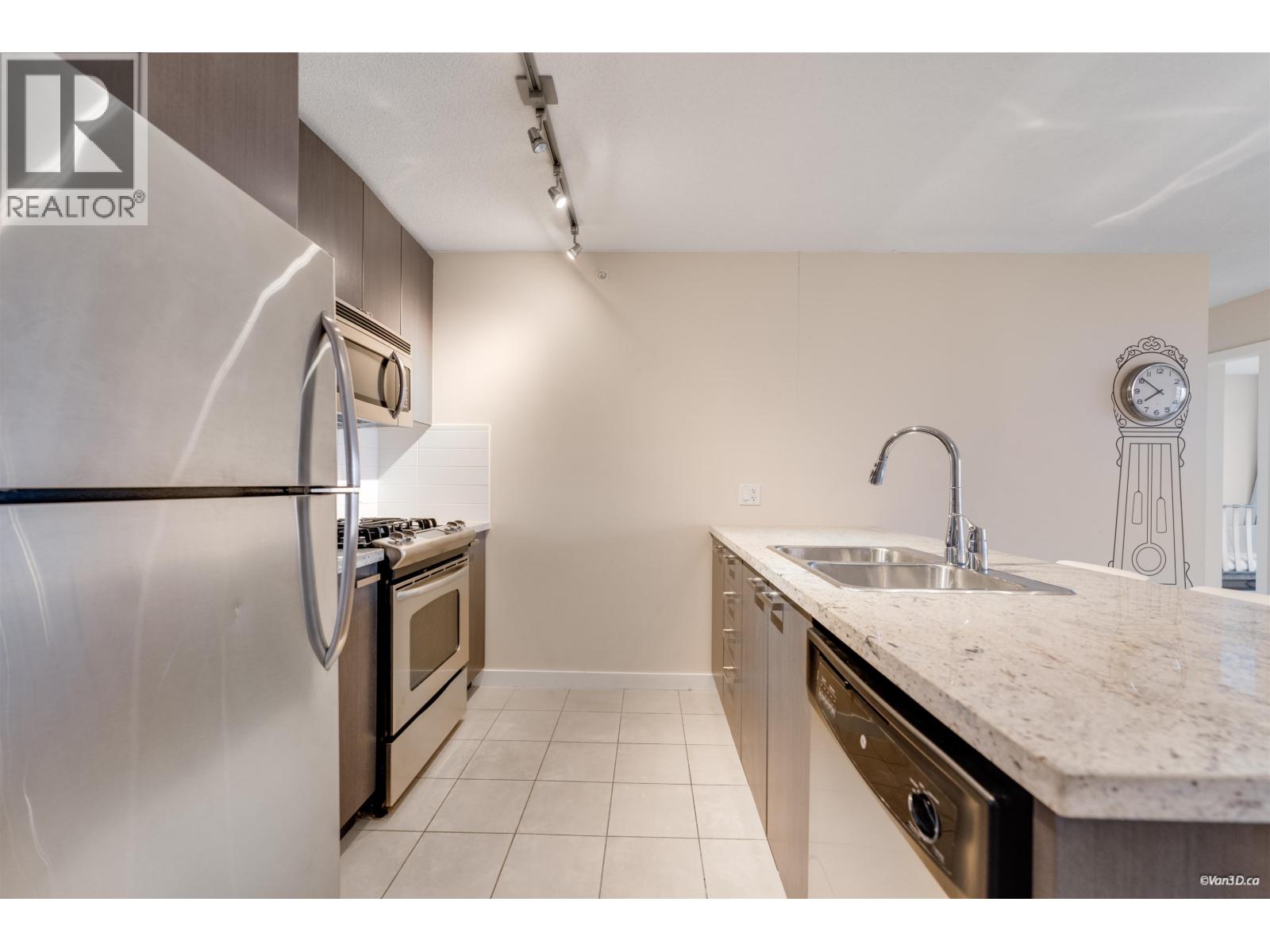 1903 6688 Arcola Street, Burnaby, British Columbia  V5E 0B3 - Photo 3 - R3159567