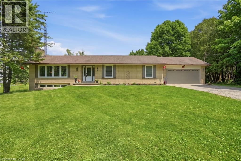 318 FREELTON Road, Freelton, Ontario