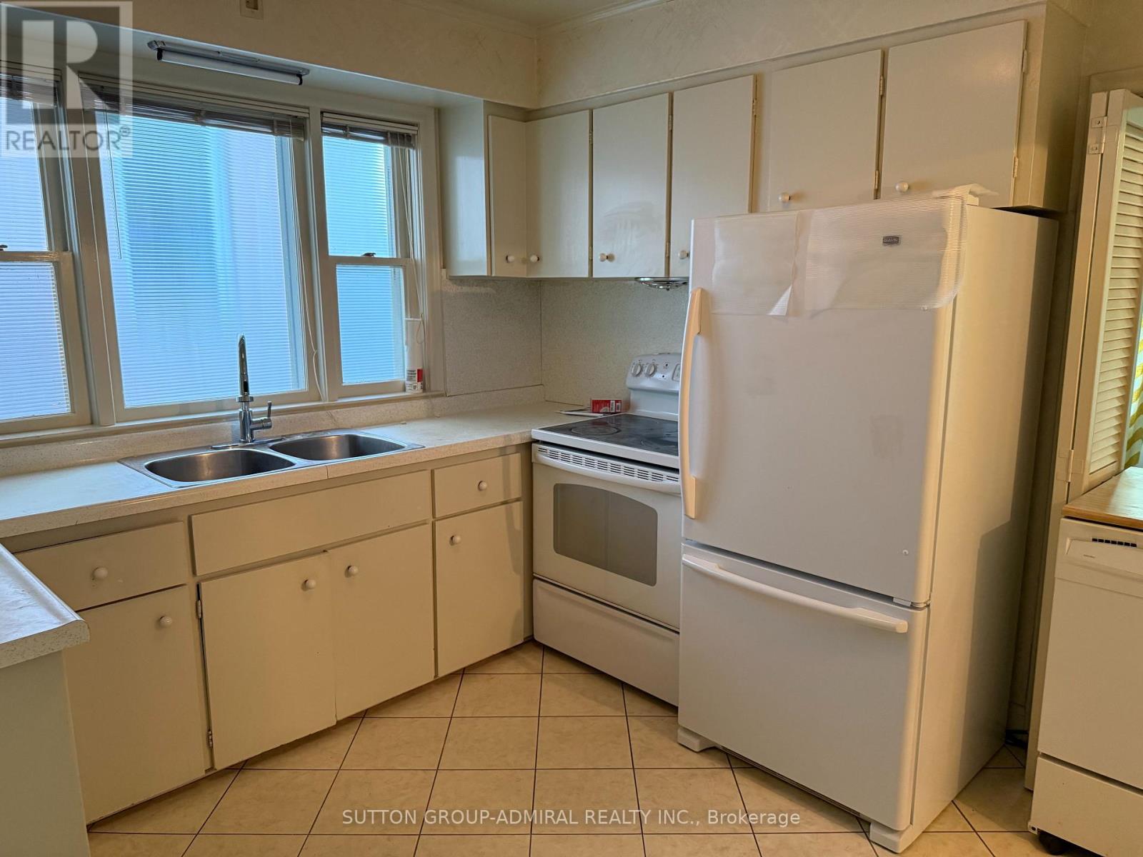 119 Caribou Road, Toronto, Ontario  M5N 2B1 - Photo 19 - C13443226