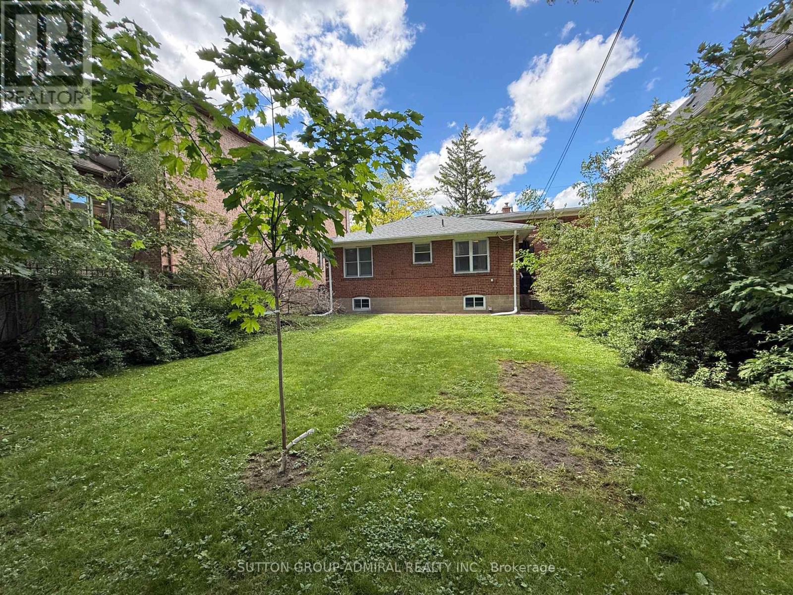 119 Caribou Road, Toronto, Ontario  M5N 2B1 - Photo 3 - C13443226