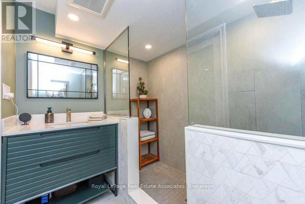 4 Abelia Street, Brampton, Ontario  L6R 3W9 - Photo 30 - W13716074
