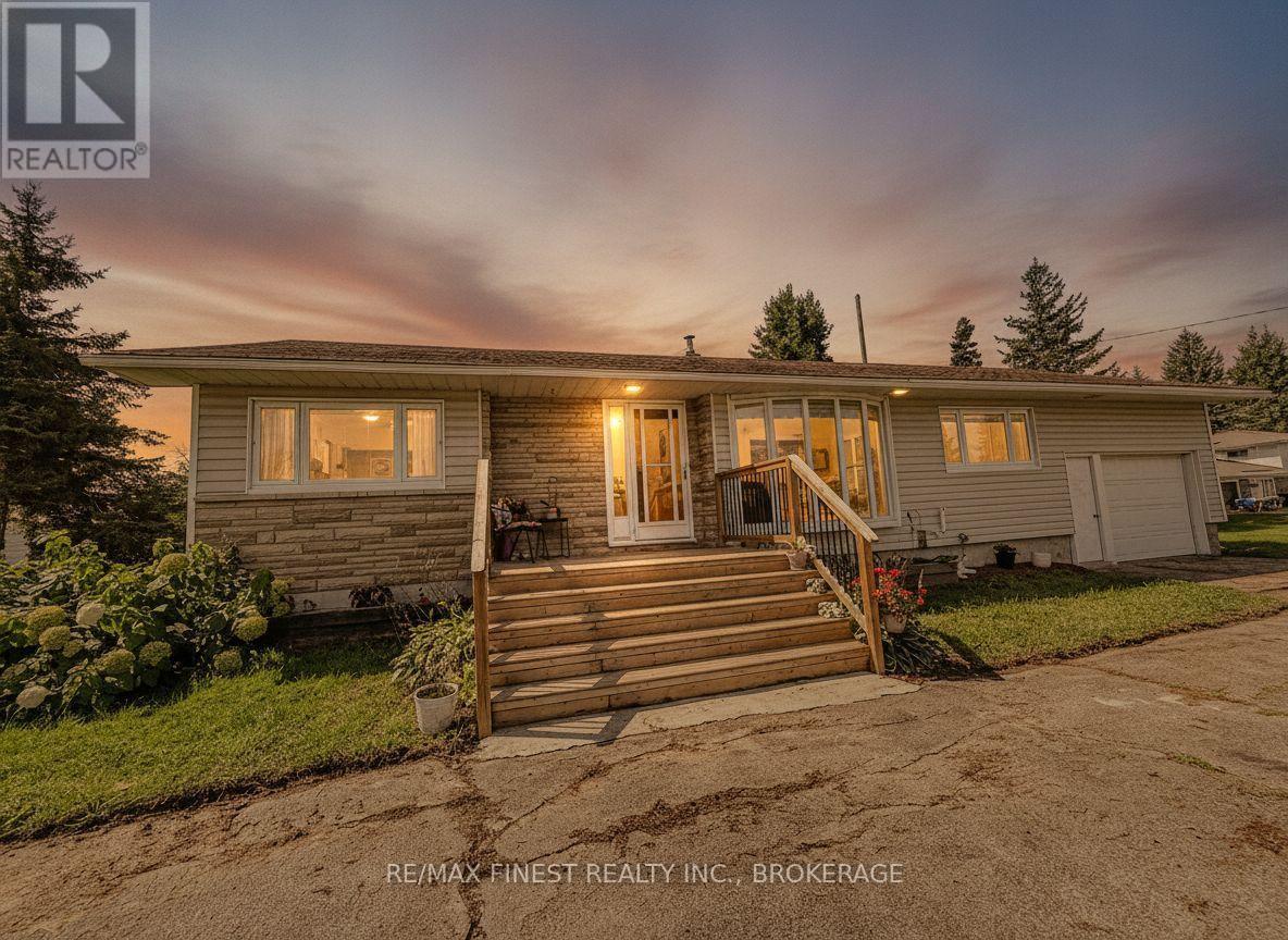 9859 COUNTY RD 42, Westport, Ontario