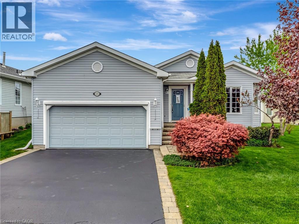 121 CRUMLIN Lane, Freelton, Ontario