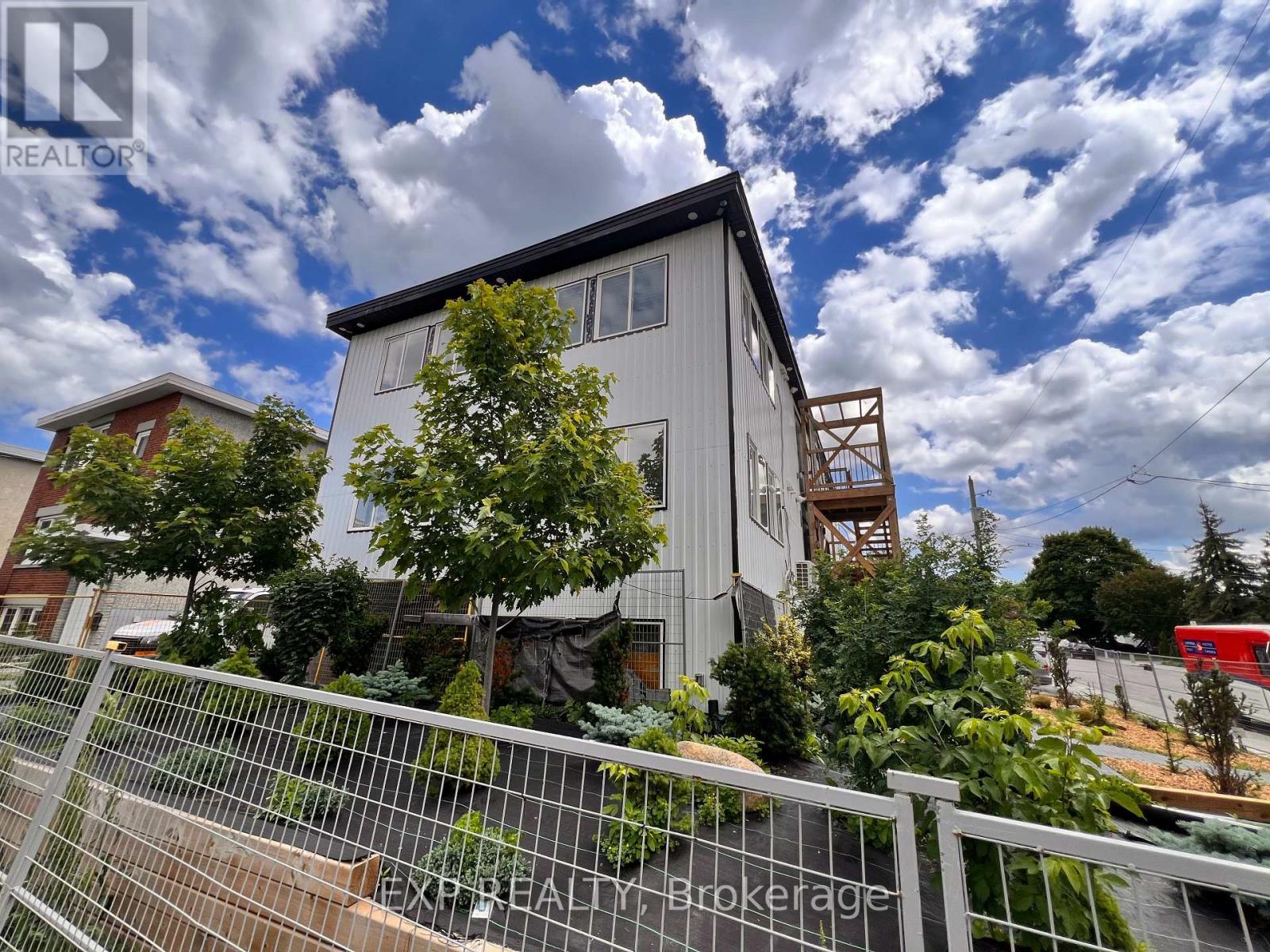 9 - 204 STE MONIQUE STREET, Ottawa, Ontario