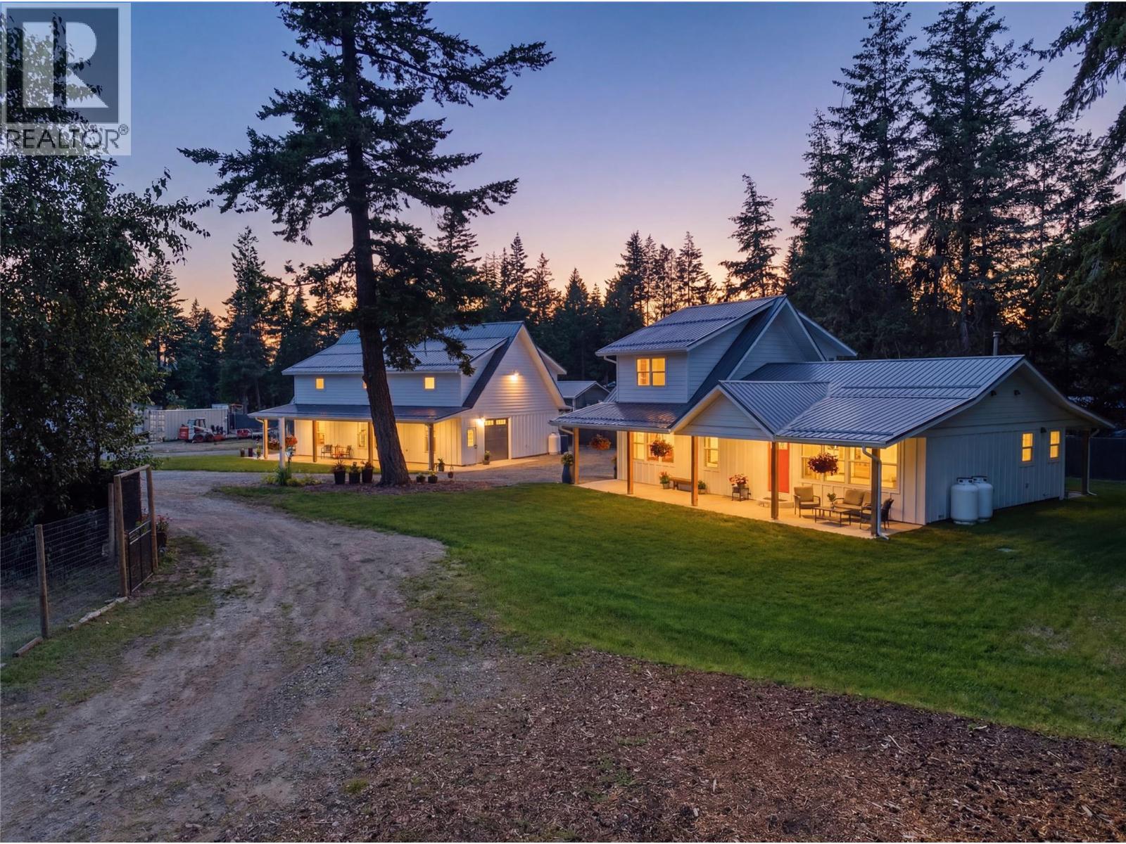 3747 Hilliam Road, Scotch Creek, British Columbia  V0E 1M5 - Photo 2 - 10394532