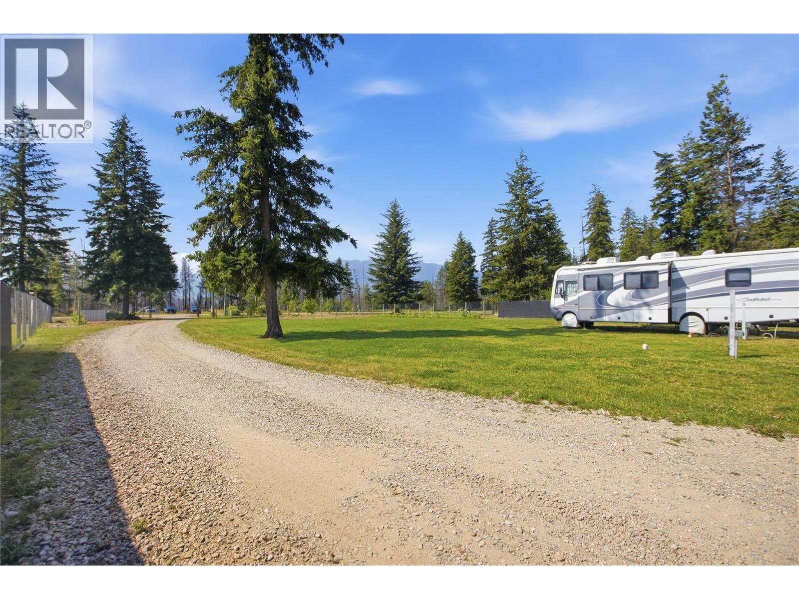 3747 Hilliam Road, Scotch Creek, British Columbia  V0E 1M5 - Photo 63 - 10394532