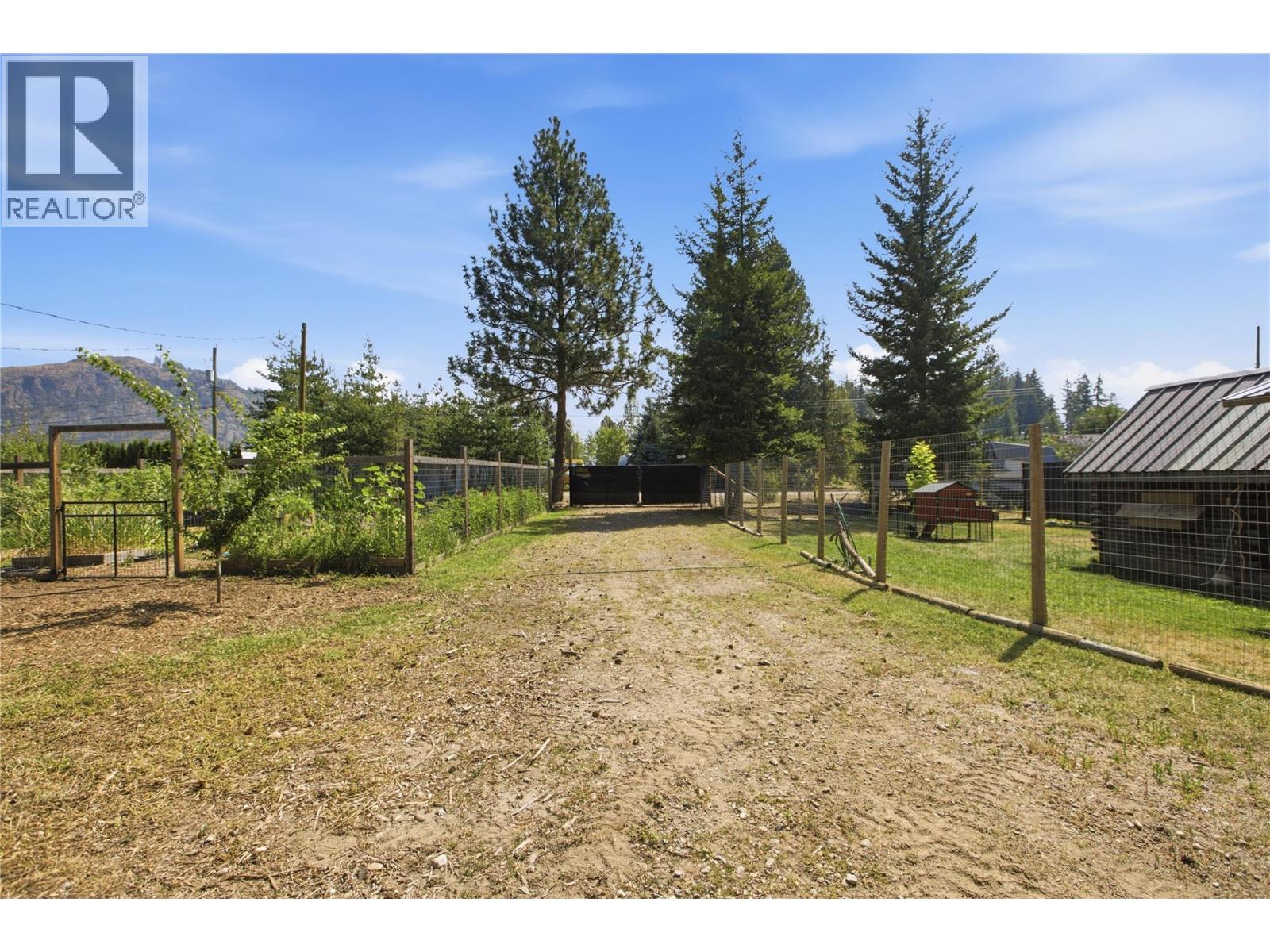3747 Hilliam Road, Scotch Creek, British Columbia  V0E 1M5 - Photo 69 - 10394532
