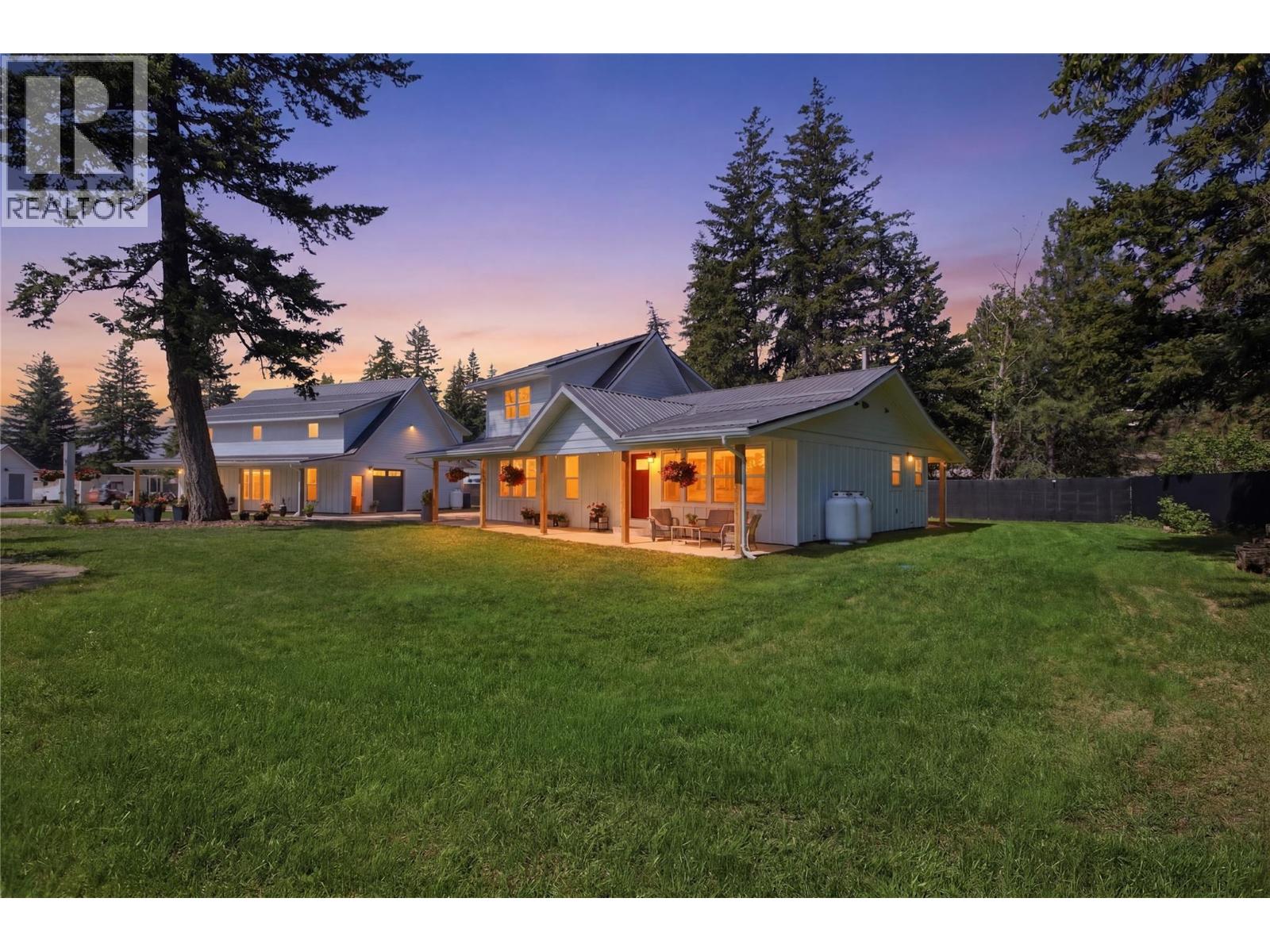 3747 Hilliam Road, Scotch Creek, British Columbia
