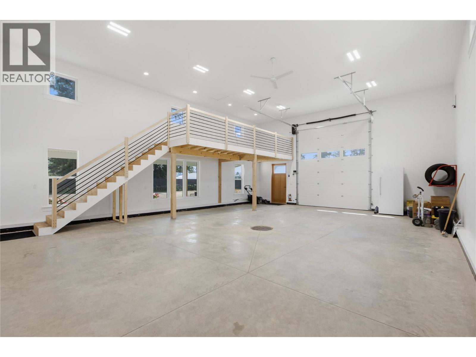 3747 Hilliam Road, Scotch Creek, British Columbia  V0E 1M5 - Photo 38 - 10394532