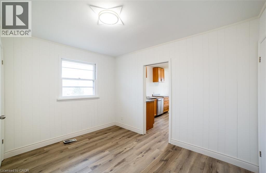 22 Kelson Avenue S, Grimsby, Ontario  L3M 4C3 - Photo 11 - 40859088