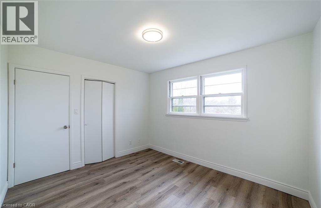 22 Kelson Avenue S, Grimsby, Ontario  L3M 4C3 - Photo 17 - 40859088