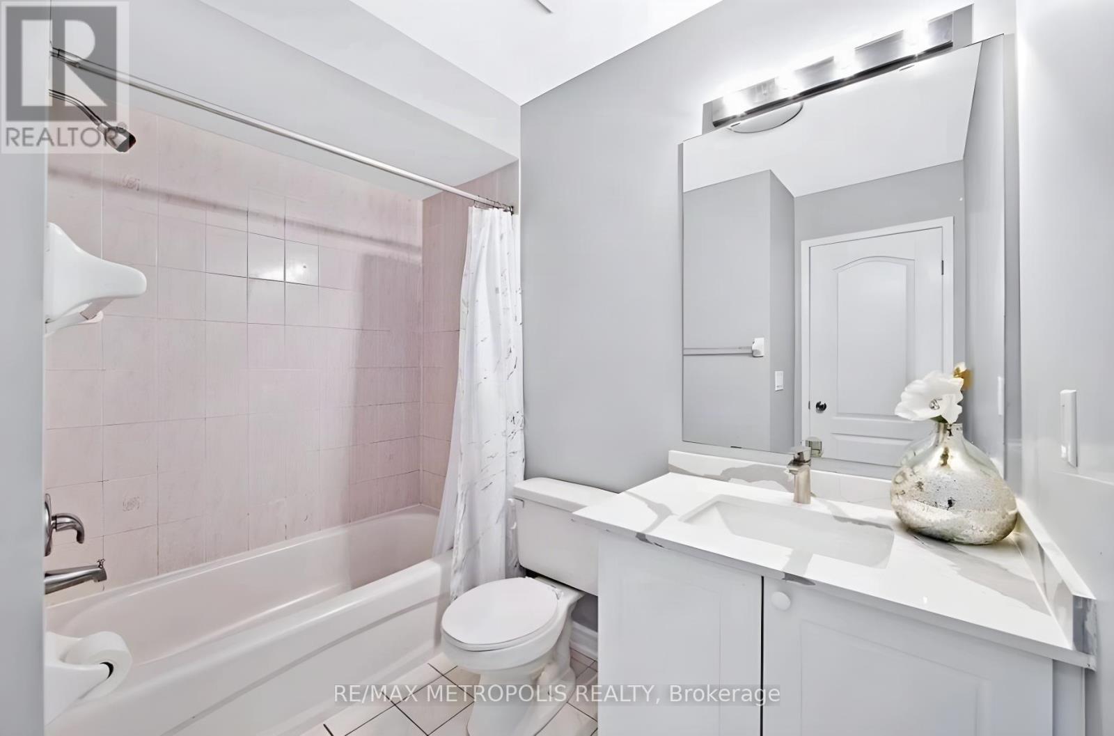 10 Pat Brooks Terrace, Toronto, Ontario  M1P 5G6 - Photo 23 - E13722776