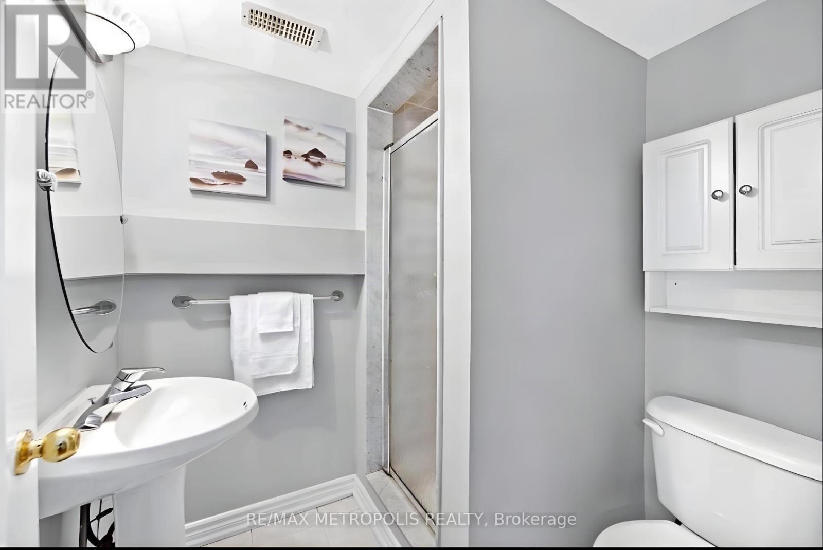 10 Pat Brooks Terrace, Toronto, Ontario  M1P 5G6 - Photo 7 - E13722776