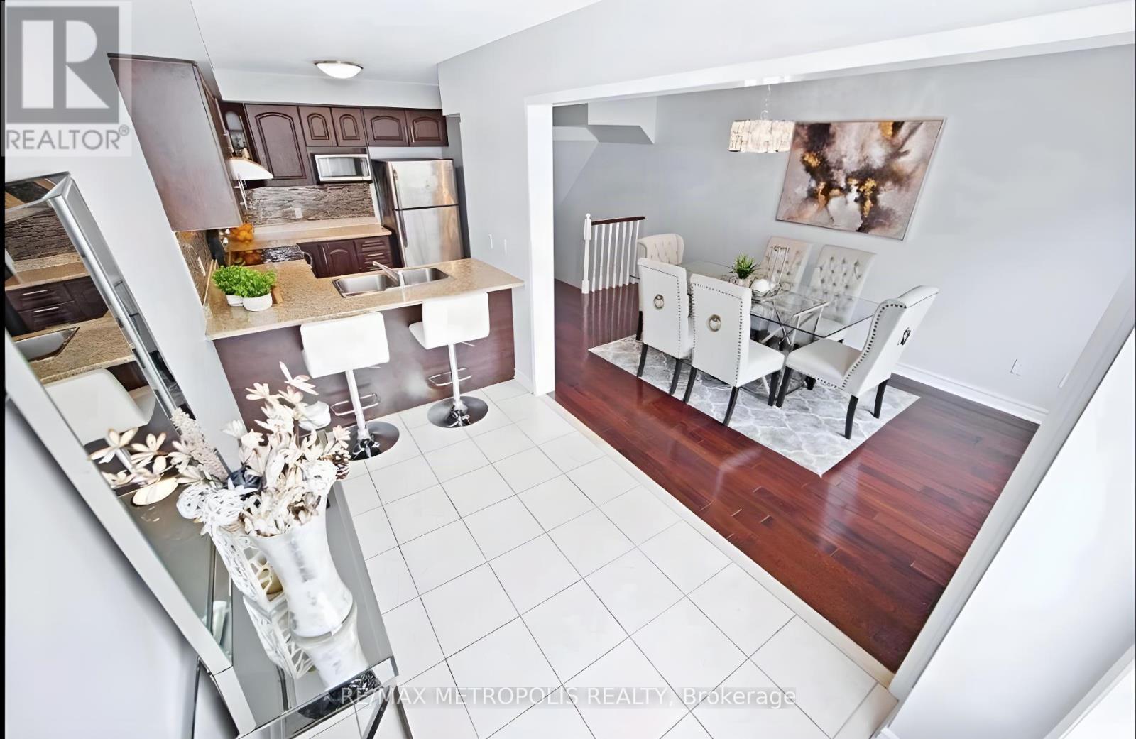 10 Pat Brooks Terrace, Toronto, Ontario  M1P 5G6 - Photo 9 - E13722776
