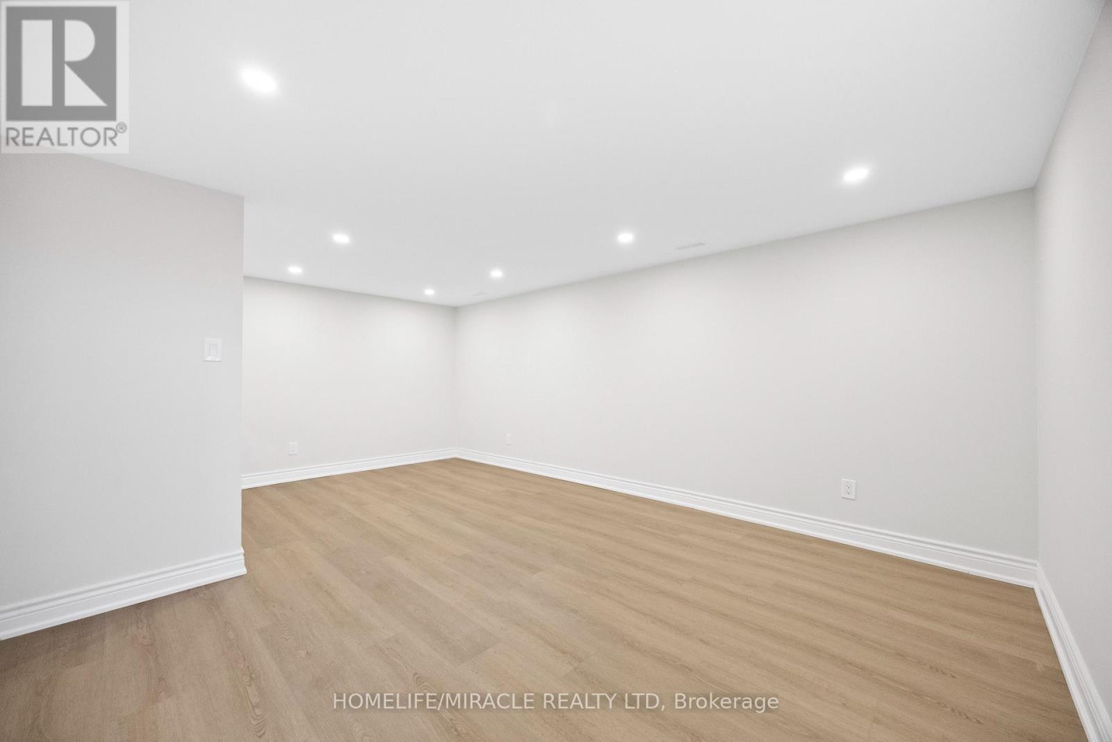 Bsmt - 46 Flintwick Drive, Toronto, Ontario  M1P 4G9 - Photo 10 - E13722796