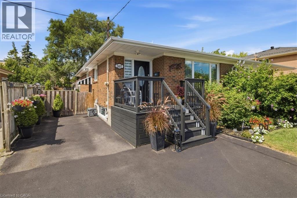 2407 Barclay Road, Burlington, Ontario  L7R 2B7 - Photo 2 - 40858097
