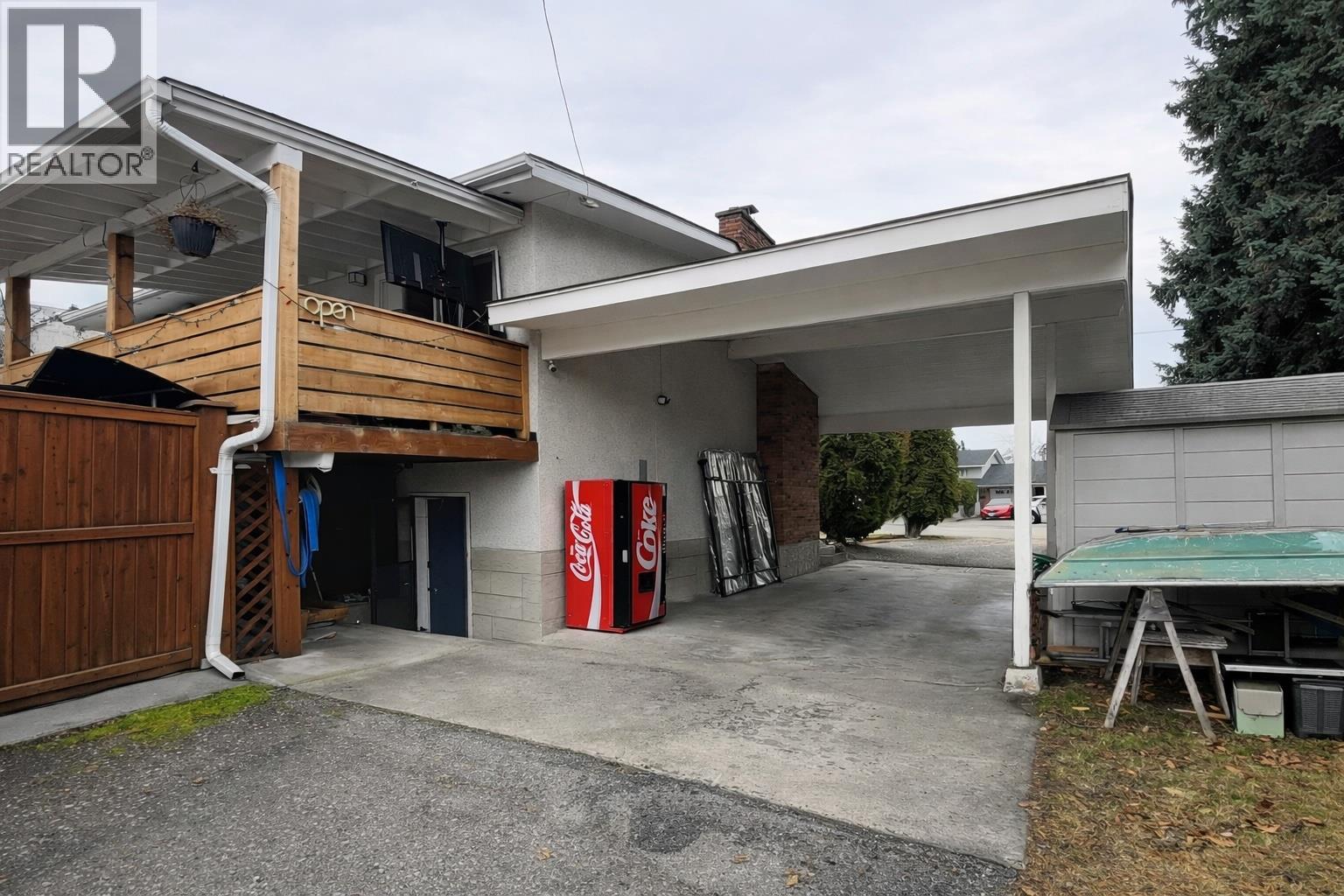 385 Perth Road, Kelowna, British Columbia  V1X 3R5 - Photo 2 - 10389898