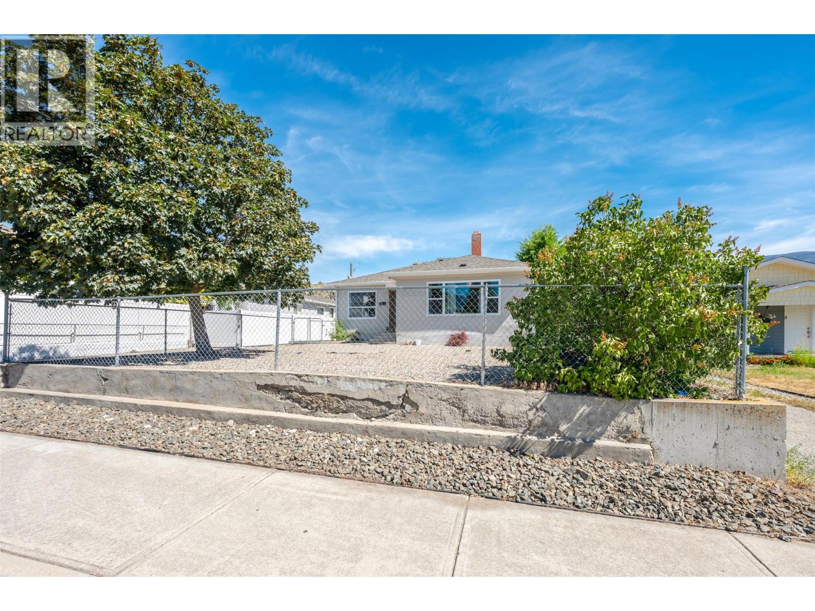 724 School Avenue, Oliver, British Columbia  V0H 1T0 - Photo 6 - 10394690
