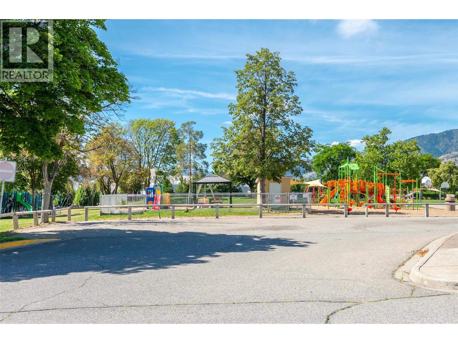 724 School Avenue, Oliver, British Columbia  V0H 1T0 - Photo 45 - 10394690