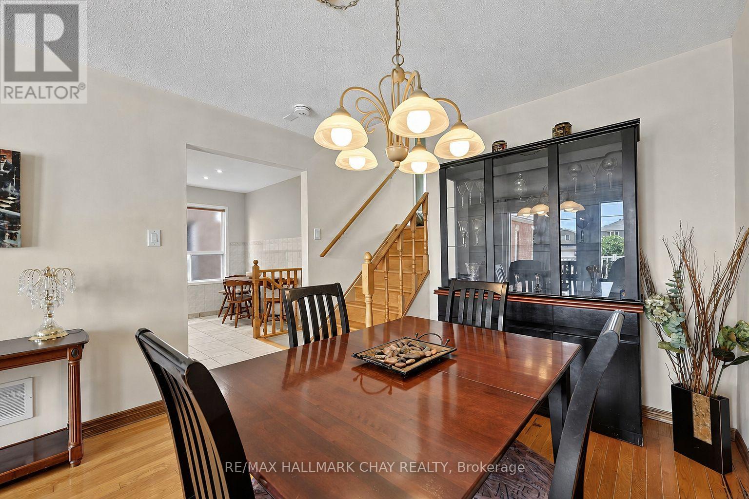 436 Simcoe Road, Bradford West Gwillimbury (Bradford), Ontario  L3Z 3A1 - Photo 5 - N13722794