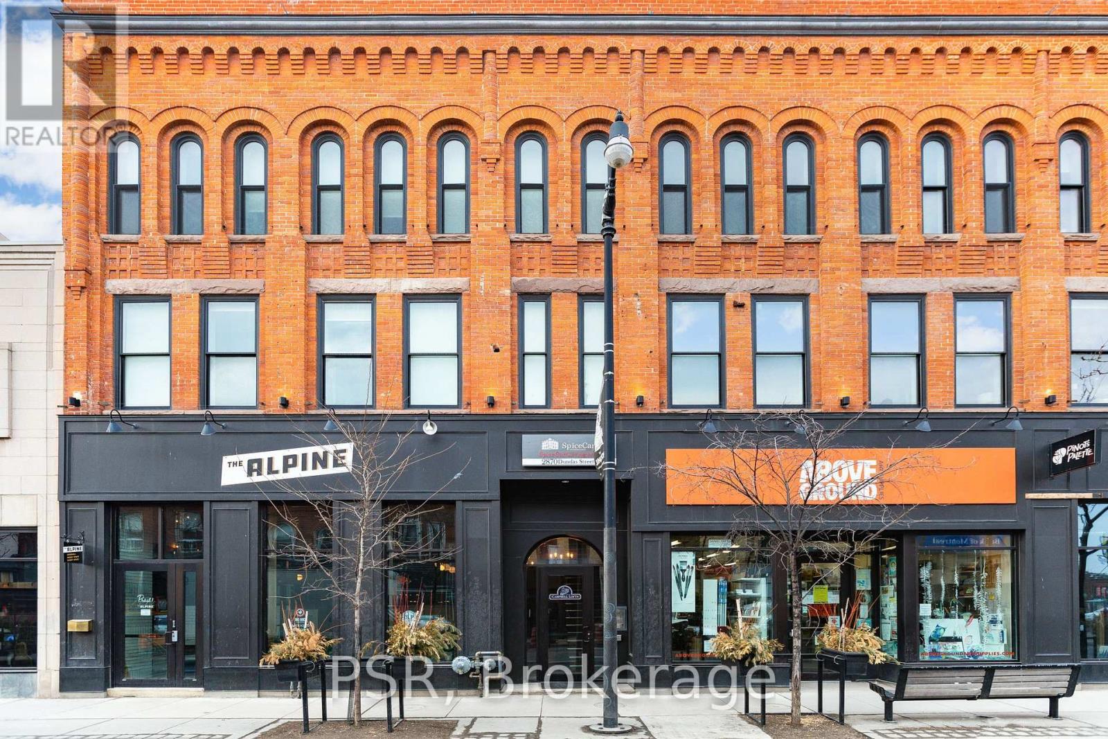 201 - 2870 DUNDAS STREET W