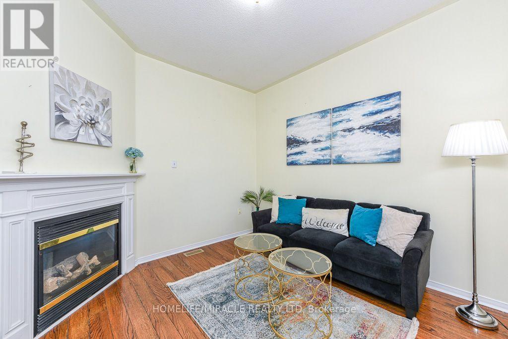 49 Seaside Circle, Brampton, Ontario L6R 2G7 - Photo 17 - W13722810