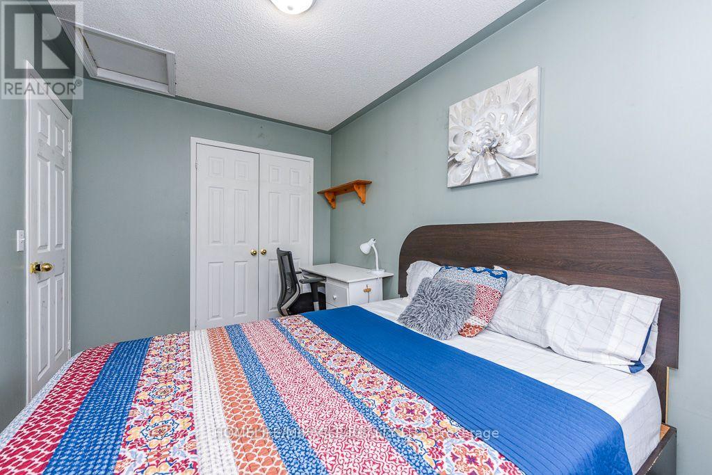 49 Seaside Circle, Brampton, Ontario L6R 2G7 - Photo 25 - W13722810