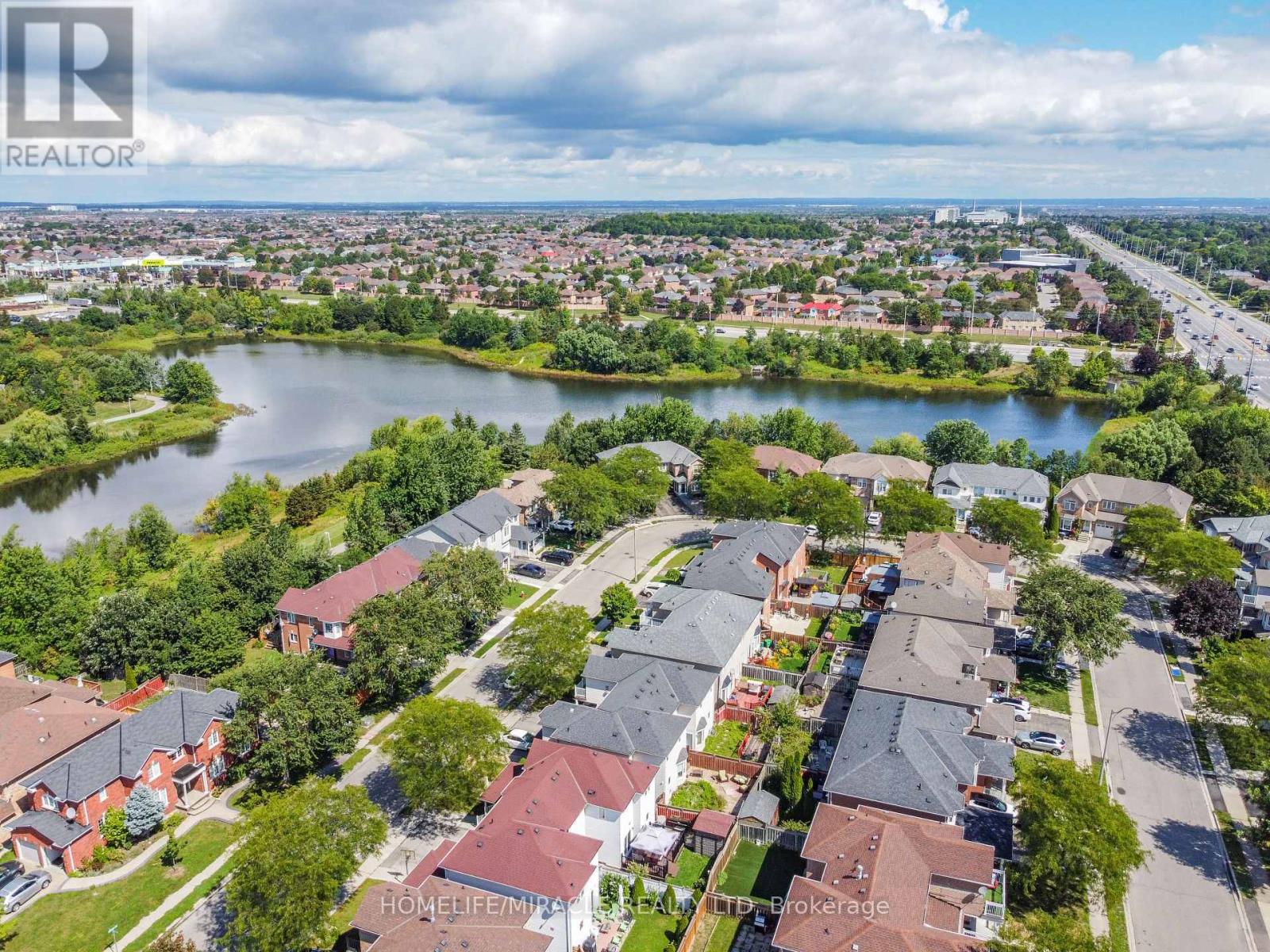 49 Seaside Circle, Brampton, Ontario L6R 2G7 - Photo 45 - W13722810