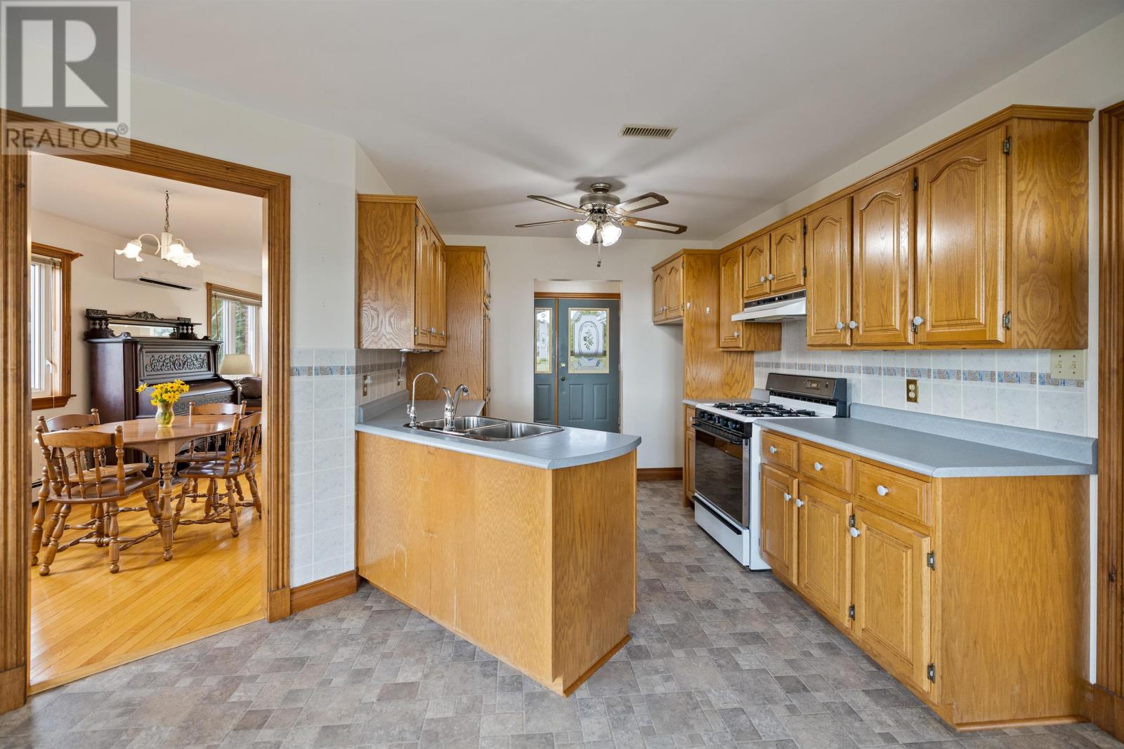1049 Pownal Road, Alexandra, Prince Edward Island  C1B 0P4 - Photo 9 - 202621840