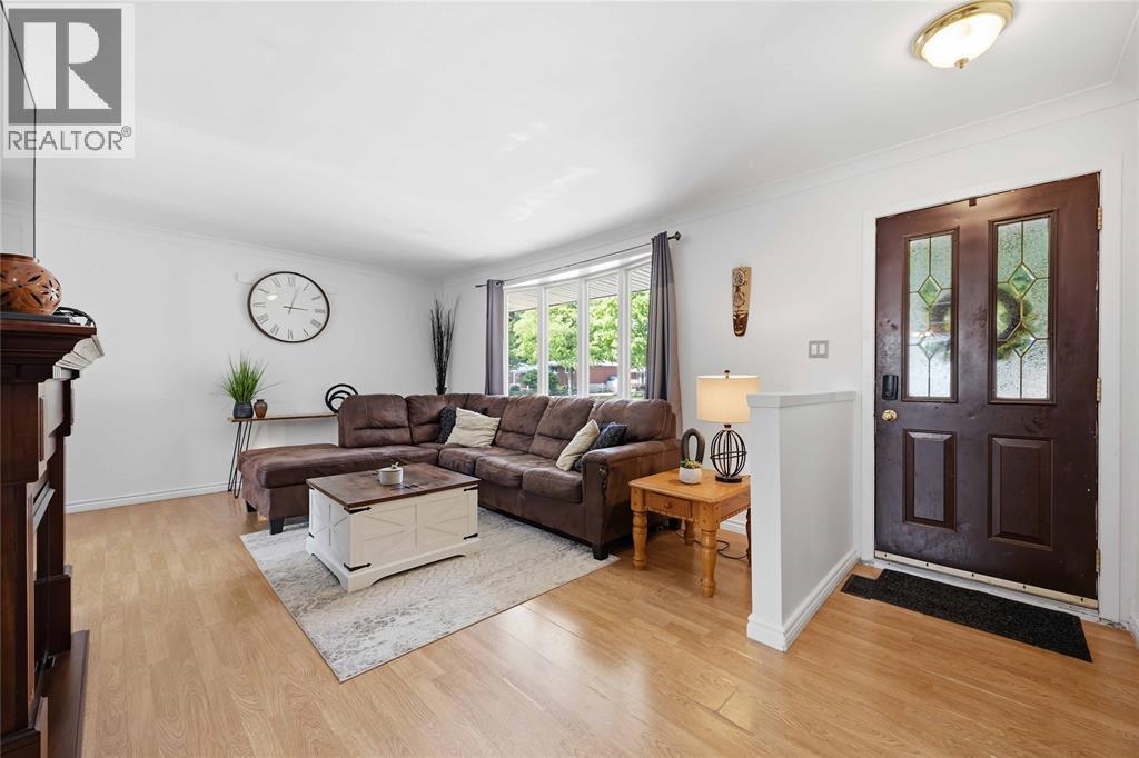 315 Brentwood Crescent, St Clair, Ontario  N0N 1G0 - Photo 3 - 26020810