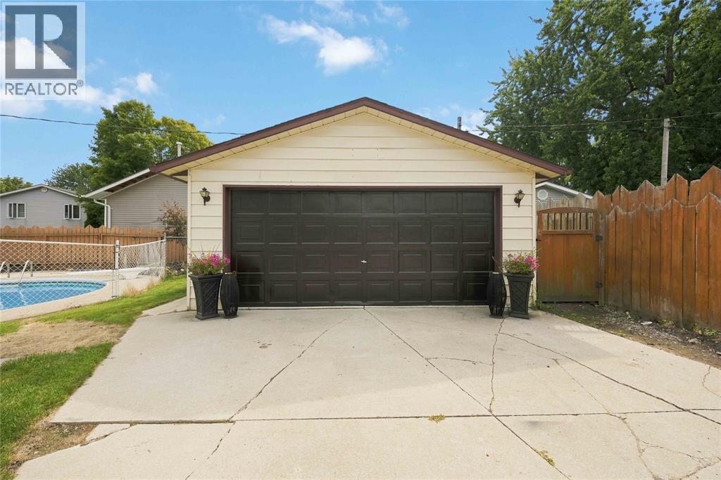315 Brentwood Crescent, St Clair, Ontario  N0N 1G0 - Photo 48 - 26020810