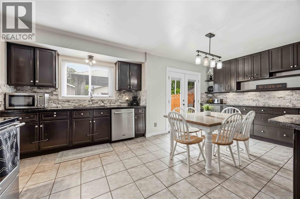 315 Brentwood Crescent, St Clair, Ontario  N0N 1G0 - Photo 9 - 26020810