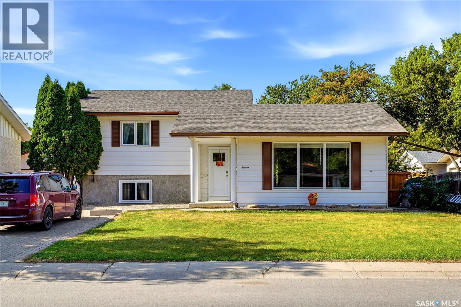 11 McSherry CRESCENT, Regina, Saskatchewan